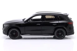 Mercedes-Benz AMG GLC 63 S E Performance obsidianschwarz 1:18 NZG