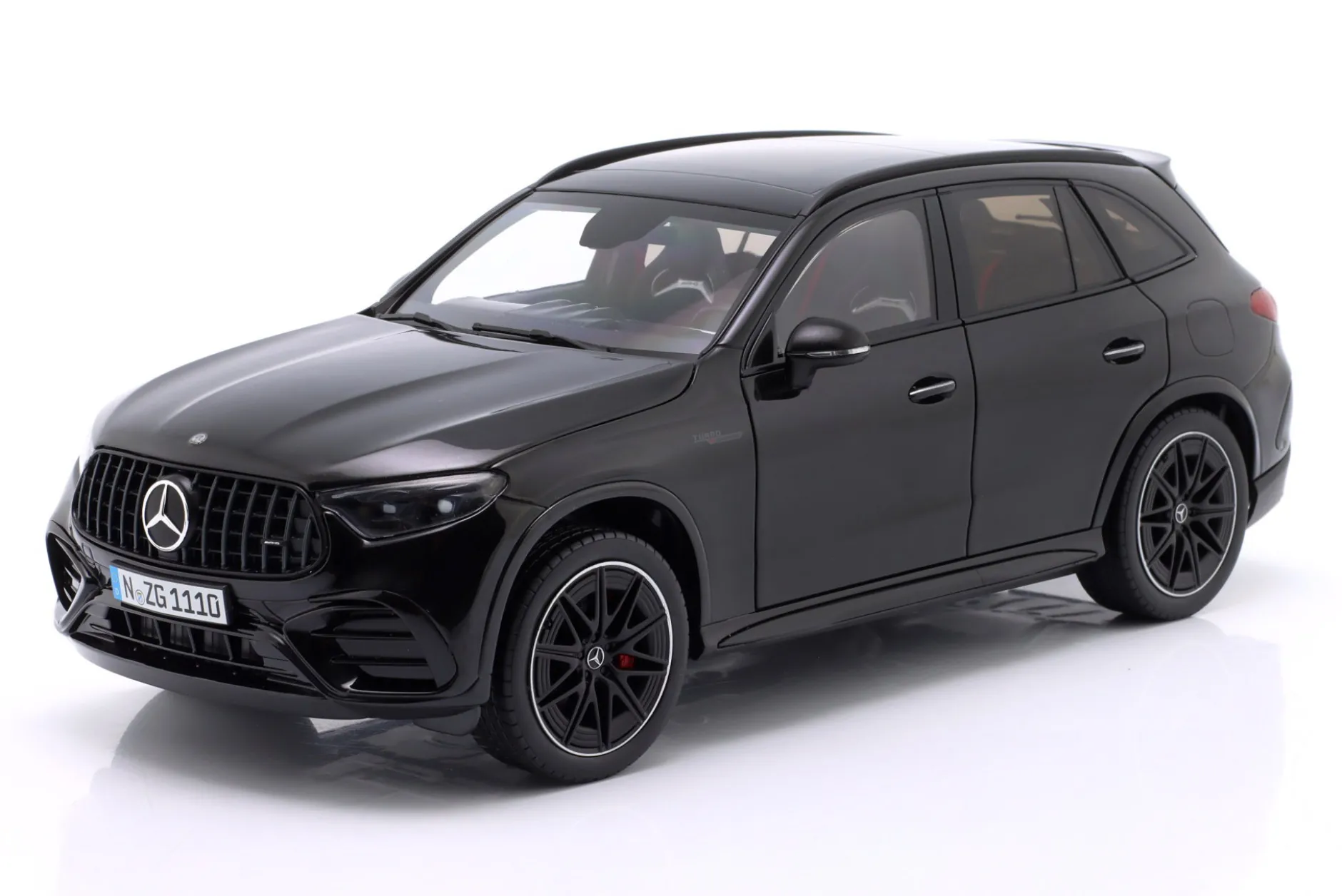 Mercedes-Benz AMG GLC 63 S E Performance obsidianschwarz 1:18 NZG