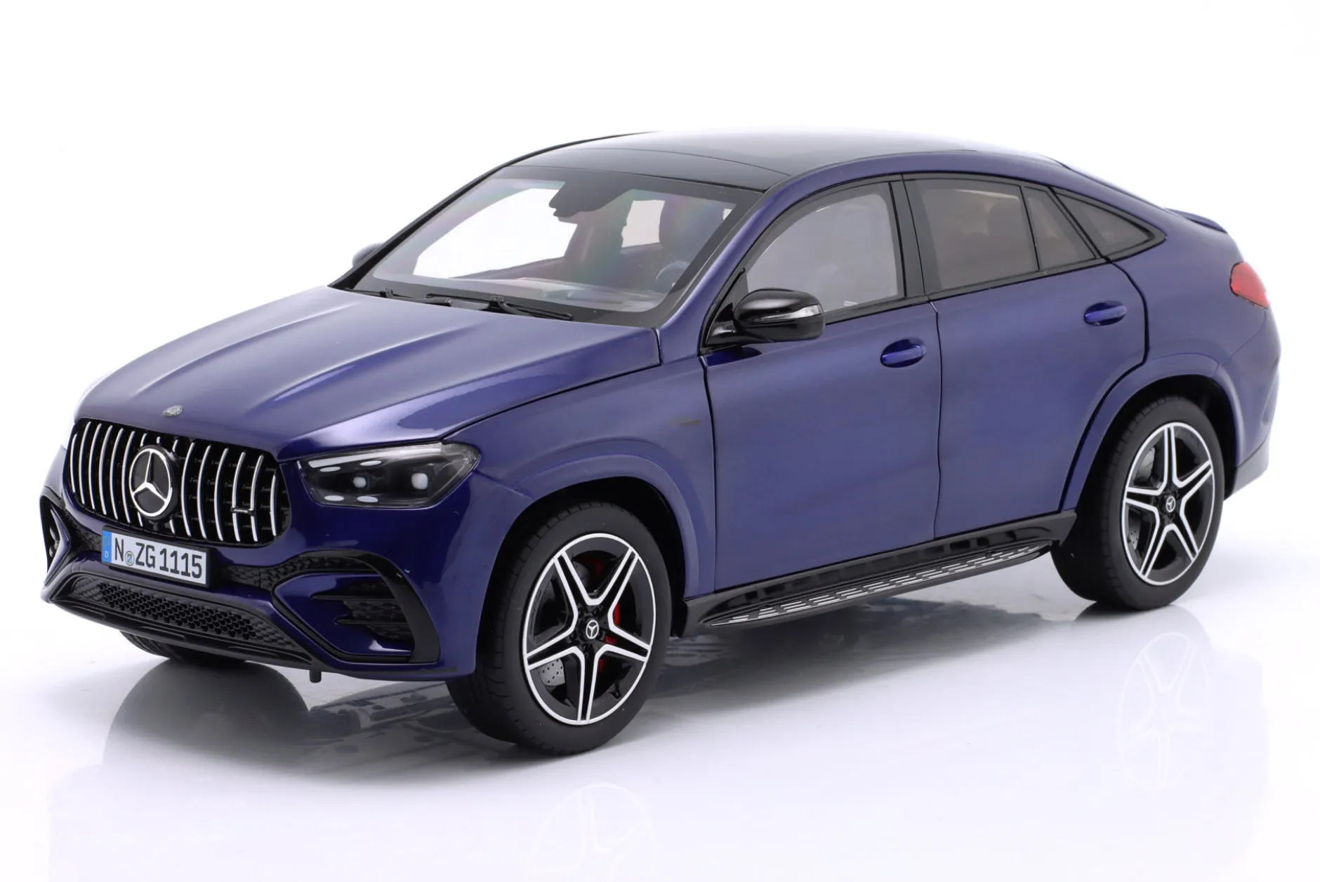 Mercedes-Benz AMG GLE 53 4Matic+ Coupe Baujahr 2023 mystikblau 1:18 NZG