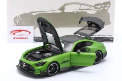 Mercedes-Benz AMG GT Black Series Baujahr 2021 mattgrün metallic 1:18 Minichamps