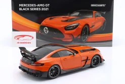 Mercedes-Benz AMG GT Black Series 2021 orange 1:18 Minichamps