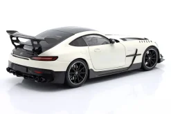Mercedes-Benz AMG GT Black Series Baujahr 2021 weiß metallic 1:18 Minichamps