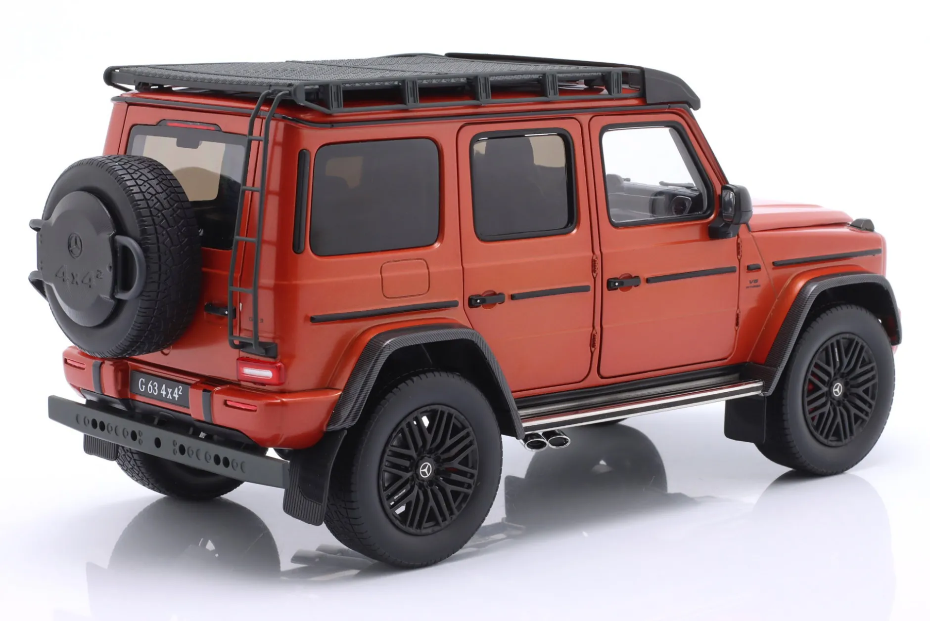 Mercedes-Benz AMG G63 (W463) 4x4 2022 kupferorange magno 1:18 iScale