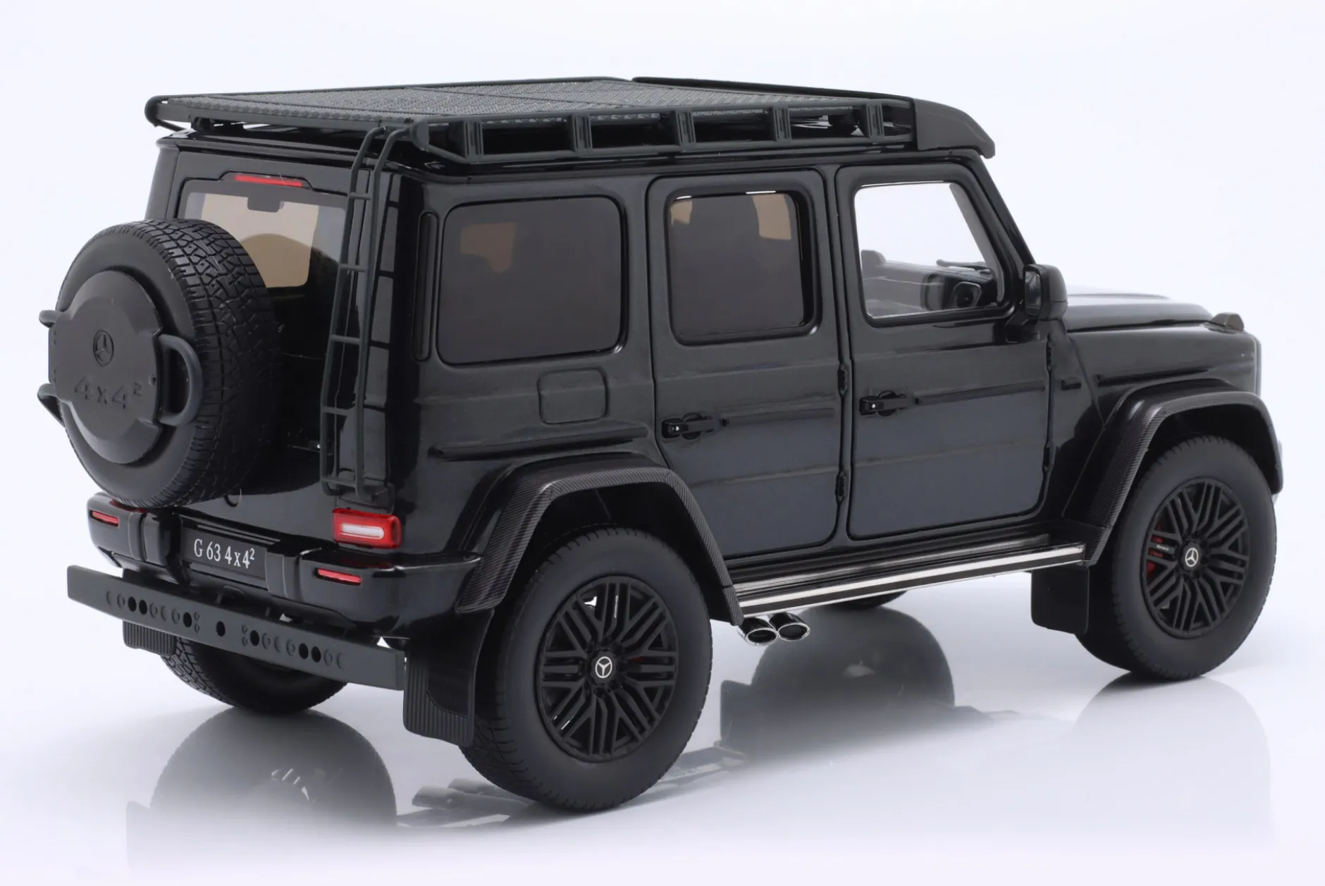 Mercedes-Benz AMG G63 (W463) 4x4 2022 magnetitschwarz metallic 1:18 iScale