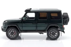 Mercedes-Benz AMG G63 (W463) 4x4 2022 smaragdgrün metallic 1:18 iScale