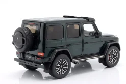 Mercedes-Benz AMG G63 (W463) 4x4 2022 smaragdgrün metallic 1:18 iScale