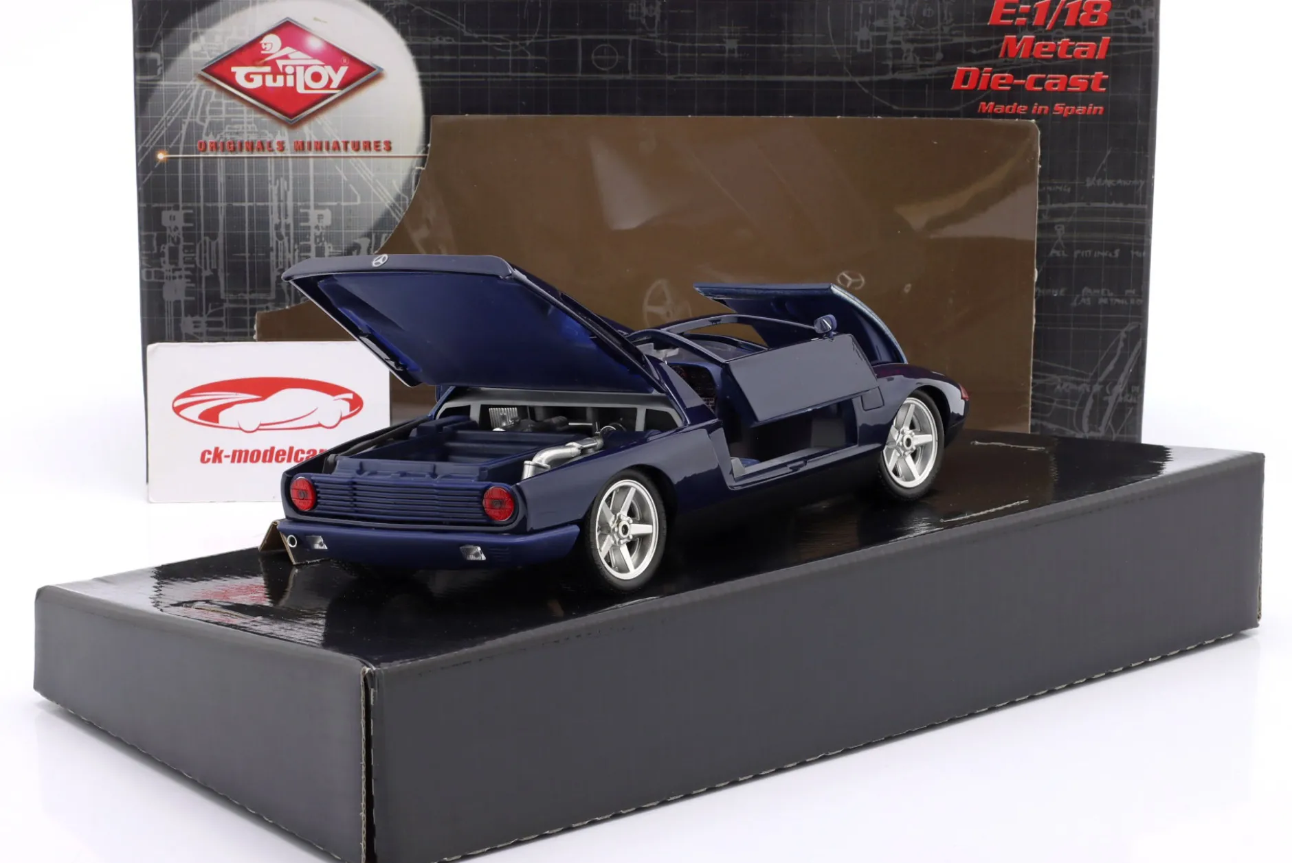 Mercedes-Benz C 111 Baujahr 1969 dunkelblau metallic 1:18 Guiloy
