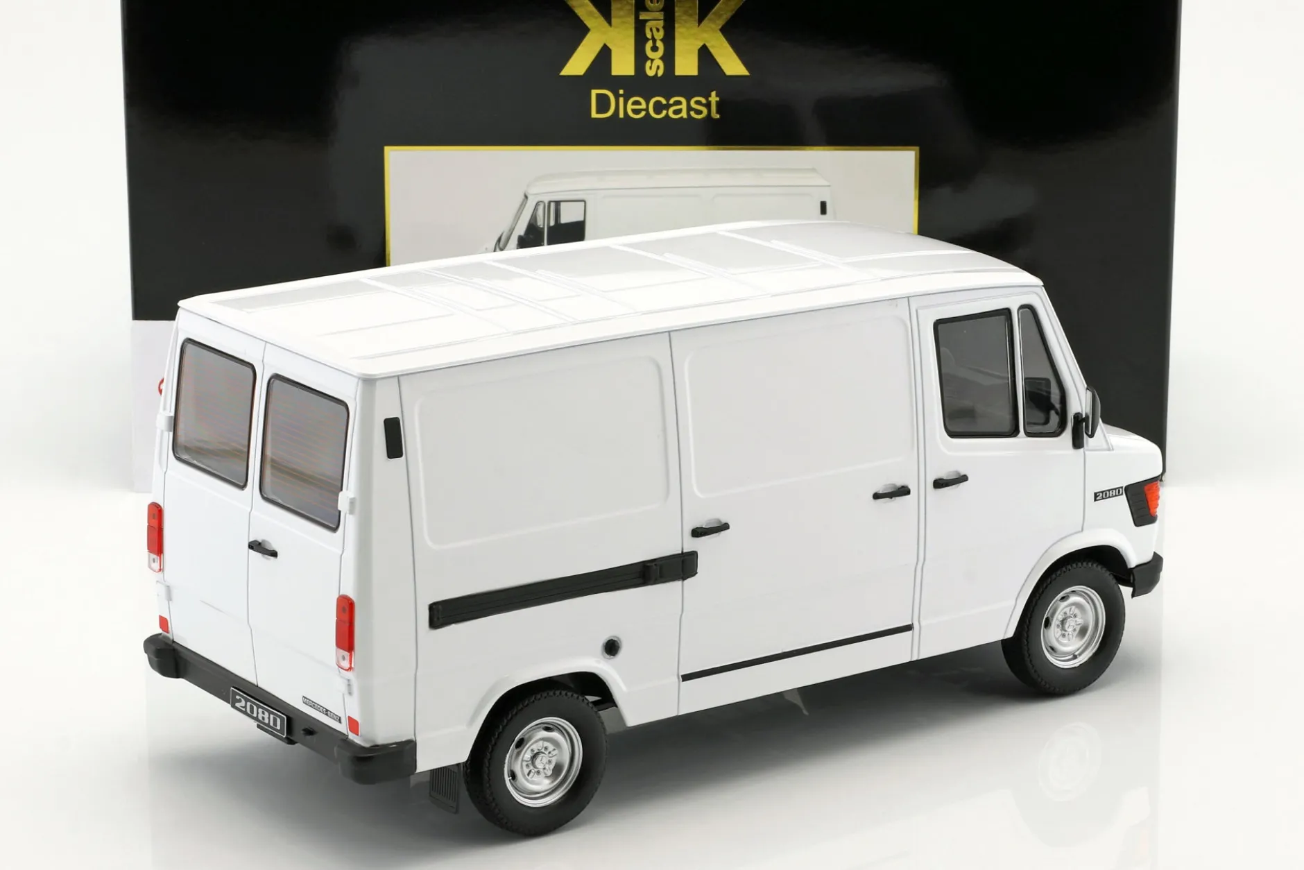 Mercedes-Benz 208 D Transporter Baujahr 1988 weiß 1:18 KK-Scale