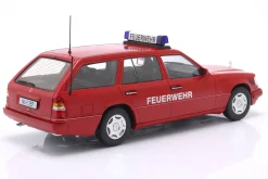 Mercedes-Benz E-Klasse T-Modell (S124) Feuerwehr 1995 rot 1:18 Triple9