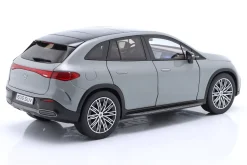 Mercedes-Benz EQE SUV (X294) Baujahr 2023 alpingrau 1:18 NZG