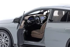 Mercedes-Benz EQE SUV (X294) Baujahr 2023 alpingrau 1:18 NZG