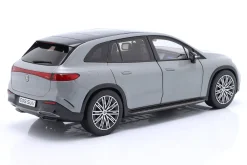 Mercedes-Benz EQS SUV (X296) Baujahr 2022 alpingrau 1:18 NZG