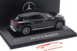 Mercedes-Benz EQS (X296) obsidianschwarz 1:43 Spark