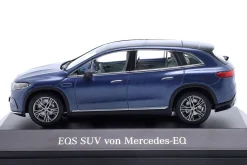 Mercedes-Benz EQS (X296) solidathblau 1:43 Spark