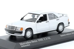 Mercedes-Benz 190E 2.3 (W201) Baujahr 1984 brillantsilber 1:43 Minichamps