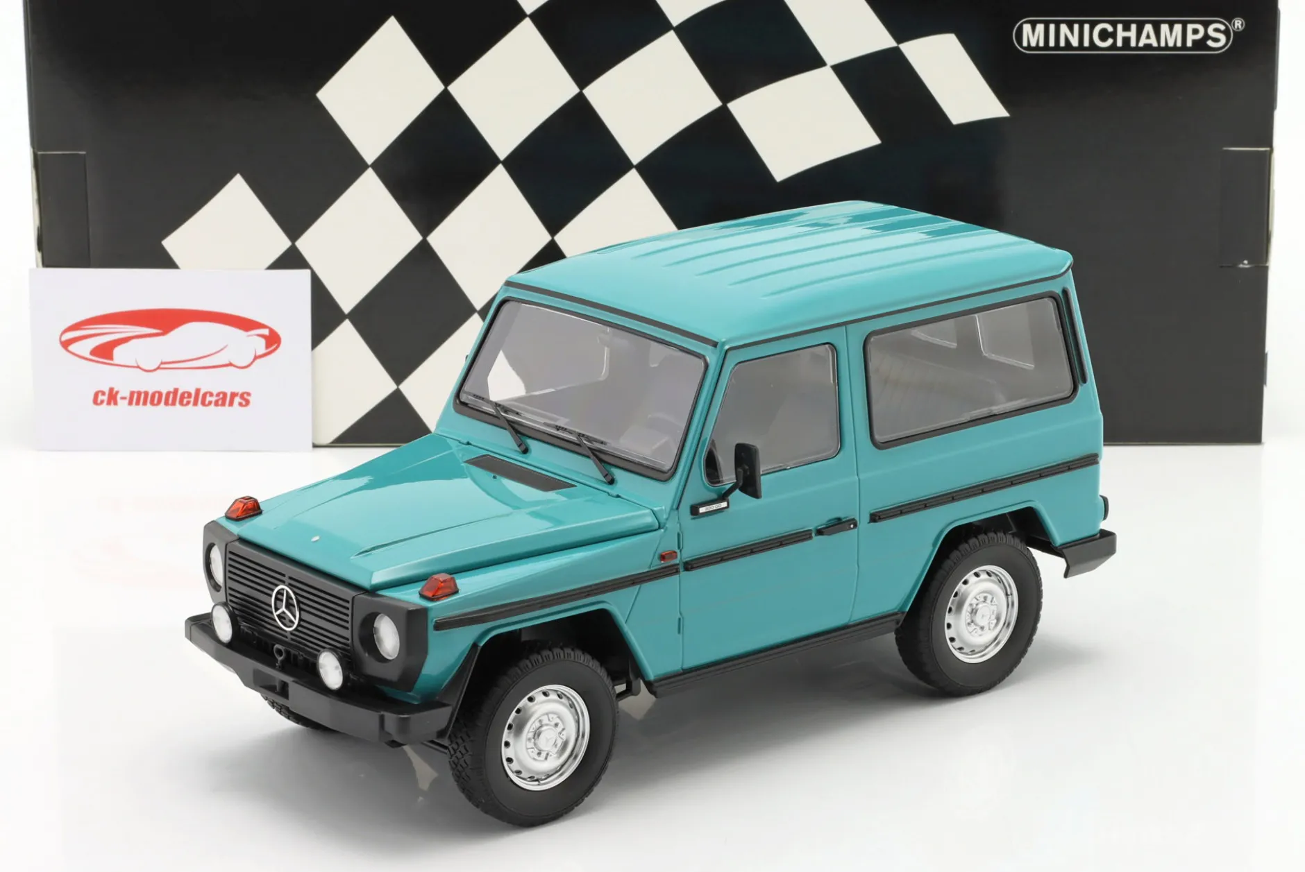 Mercedes-Benz G-Modell kurz (W460) Baujahr 1980 türkis 1:18 Minichamps