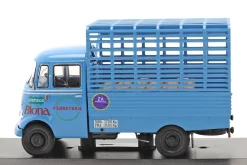 Mercedes-Benz L-319D Transporter Biona Baujahr 1963 blau 1:43 Altaya