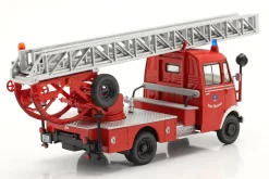Mercedes-Benz L319 Feuerwehr Walsrode mit Drehleiter rot 1:43 Altaya
