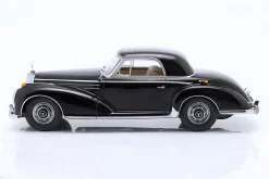 Mercedes-Benz 300 SC Coupe (W188) Baujahr 1955 schwarz 1:18 KK-Scale