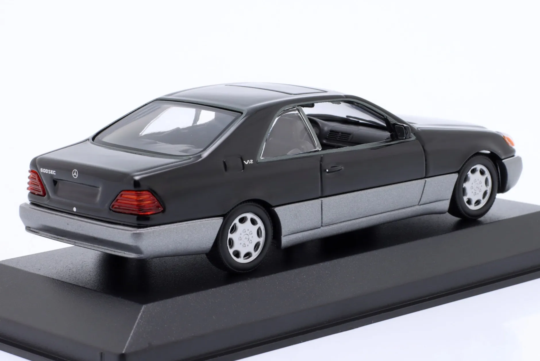 Mercedes-Benz 600 SEC (C140) Baujahr 1992 schwarz 1:43 Minichamps