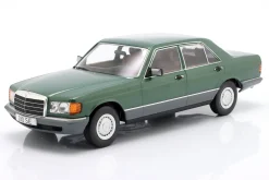 Mercedes-Benz S-Klasse (W126) Baujahr 1979 dunkelgrün metallic 1:18 ModelCarGroup