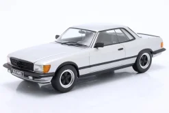 Mercedes-Benz 500 SLC 6.0 AMG (C107) Baujahr 1985 silber 1:18 KK-Scale