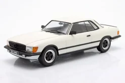 Mercedes-Benz 500 SLC 6.0 AMG (C107) Baujahr 1985 weiß 1:18 KK-Scale