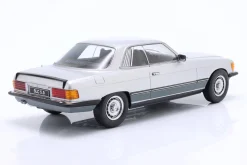 Mercedes-Benz 450 SLC 5.0 (C107) Baujahr 1980 silber 1:18 KK-Scale