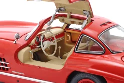 Mercedes-Benz 300 SL Coupe (W198) rot 1:18 Schuco