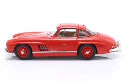 Mercedes-Benz 300 SL Coupe (W198) rot 1:18 Schuco