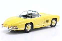 Mercedes-Benz 300SL Roadster (W198) Baujahr 1958 gelb 1:18 Minichamps