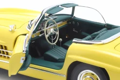 Mercedes-Benz 300SL Roadster (W198) Baujahr 1958 gelb 1:18 Minichamps