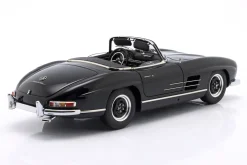 Mercedes-Benz 300 SL Roadster (W198 II) Baujahr 1957-1963 schwarz 1:18 CMC