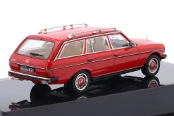 Mercedes-Benz 200T (S123) Baujahr 1982 rot 1:43 Ixo