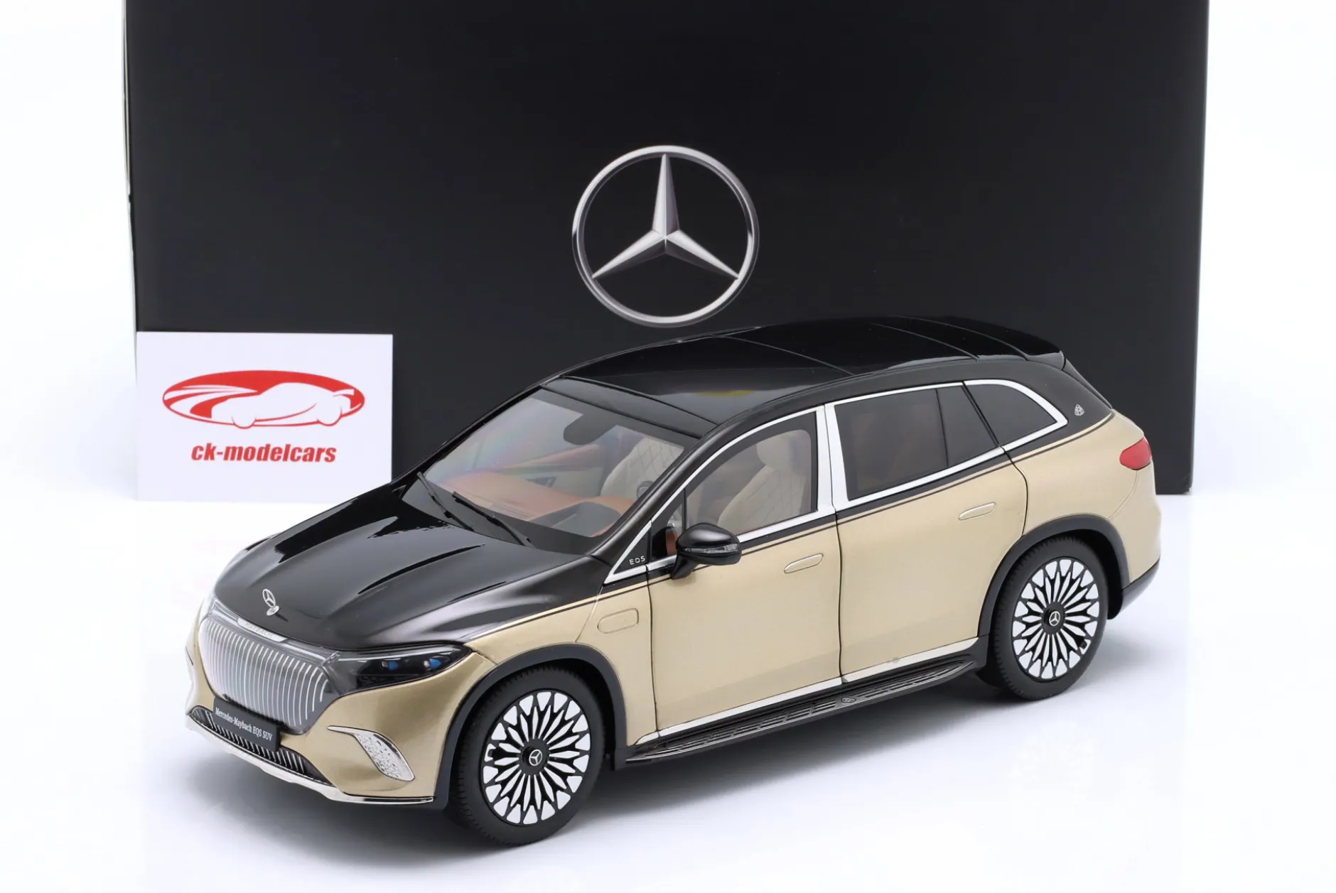Mercedes-Maybach EQS 680 SUV (Z296) 2024 obsidianschwarz / kalaharigold metallic 1:18 NZG