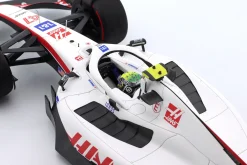 Mick Schumacher Haas VF-22 #47 11th Bahrain GP Formel 1 2022 1:18 Minichamps