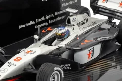 Mika Häkkinen McLaren Mercedes MP4/13 #8 Weltmeister Formel 1 1998 1:43 Minichamps