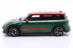 Mini Clubman (F54) JCW Baujahr 2021 britisch grün 1:18 OttOmobile