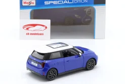 Mini Cooper SE (J01) blau / weiß 1:24 Maisto