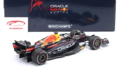 M. Verstappen Red Bull RB18 #1 Sieger USA GP Formel 1 Weltmeister 2022 1:18 Minichamps