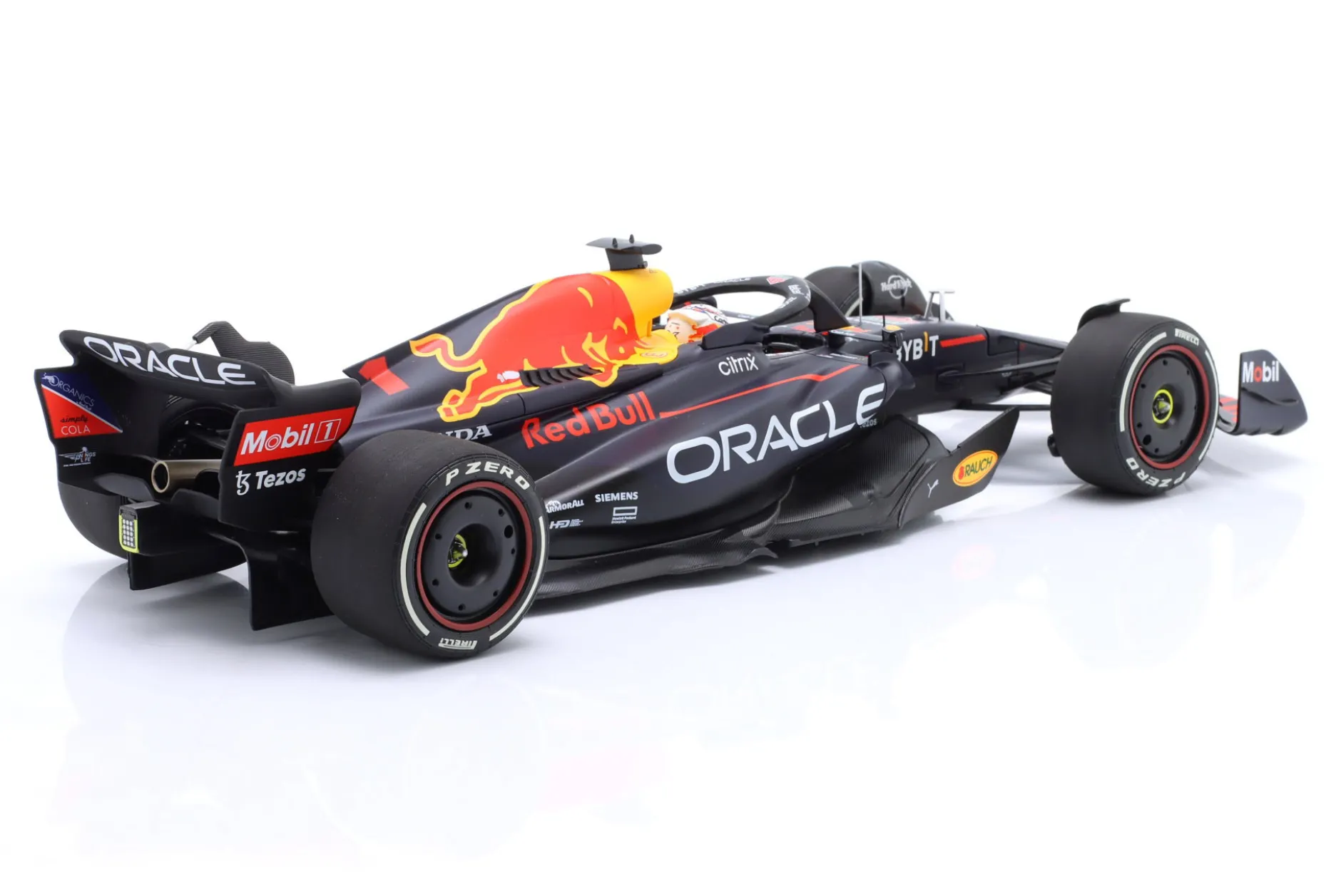 M. Verstappen Red Bull RB18 #1 Sieger USA GP Formel 1 Weltmeister 2022 1:18 Minichamps