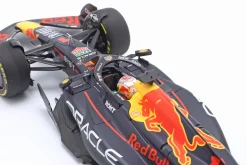 M. Verstappen Red Bull RB19 #1 Sieger Japan GP Formel 1 Weltmeister 2023 1:18 Minichamps