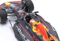M. Verstappen Red Bull RB19 #1 Sieger Australien GP Formel 1 Weltmeister 2023 1:18 Minichamps