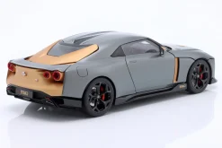 Nissan GT-R50 Baujahr 2020 silber, gold 1:18 AUTOart