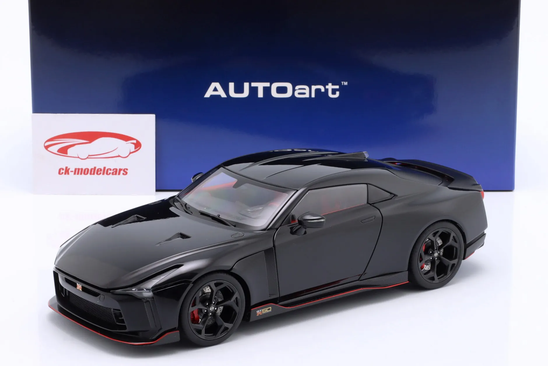 Nissan GT-R50 by Italdesign 2020 schwarz / mattschwarz 1:18 AUTOart