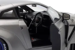 Nissan GT-R (R35) Liberty Walk Bodykit Type 2.0 2023 silber metallic 1:18 Solido