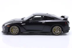 Nissan GT-R Takumi Edition Baujahr 2024 dunkellila 1:18 GT-Spirit