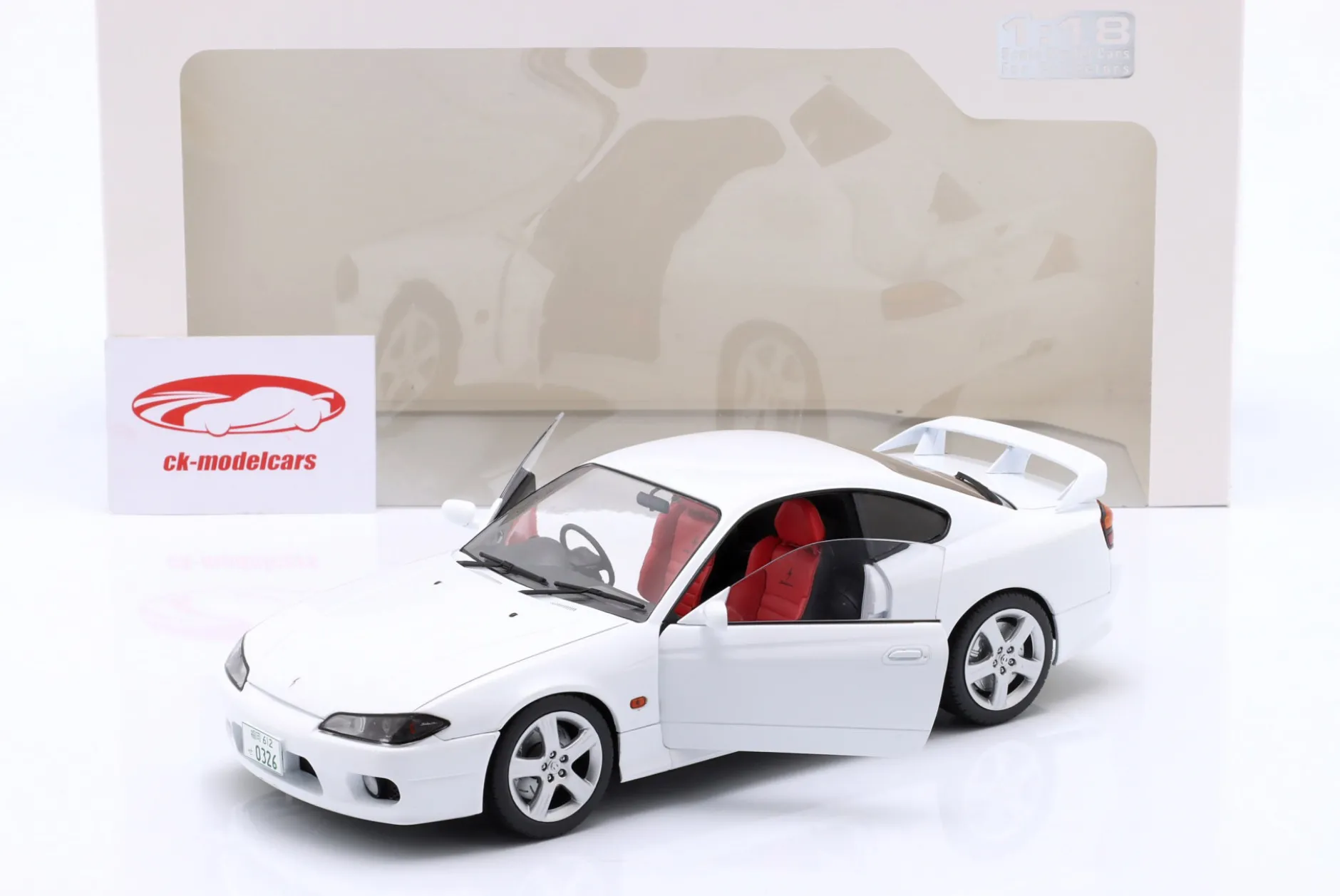 Nissan Silvia S15 Spec-R Aero Baujahr 1999 Aspen weiß 1:18 Solido