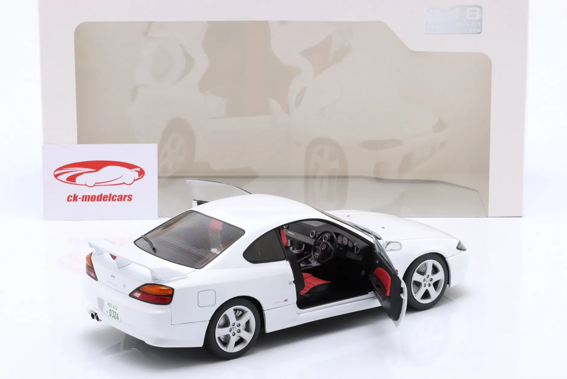 Nissan Silvia S15 Spec-R Aero Baujahr 1999 Aspen weiß 1:18 Solido