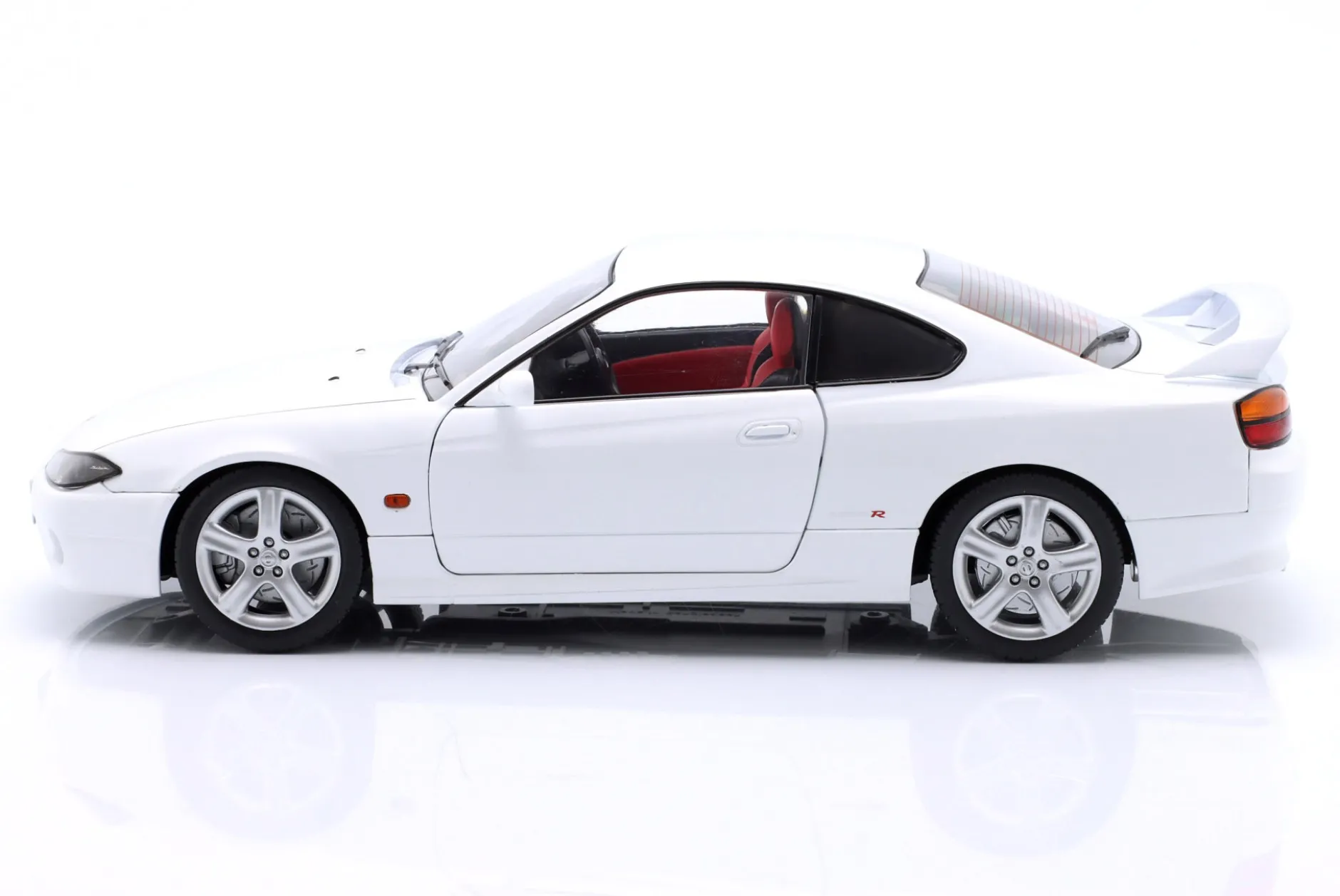 Nissan Silvia S15 Spec-R Aero Baujahr 1999 Aspen weiß 1:18 Solido